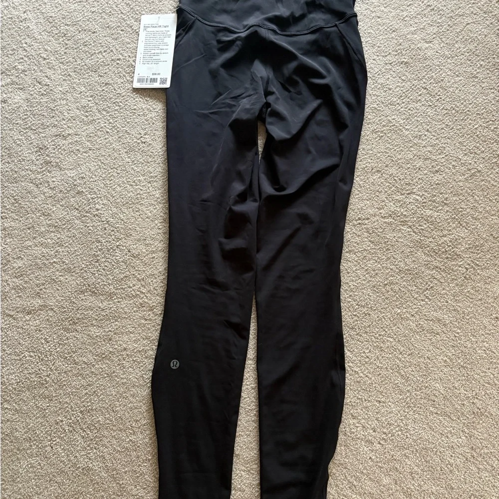 Lululemon Base Pace HR leggings NWT black size 4 - Picture 3 of 3